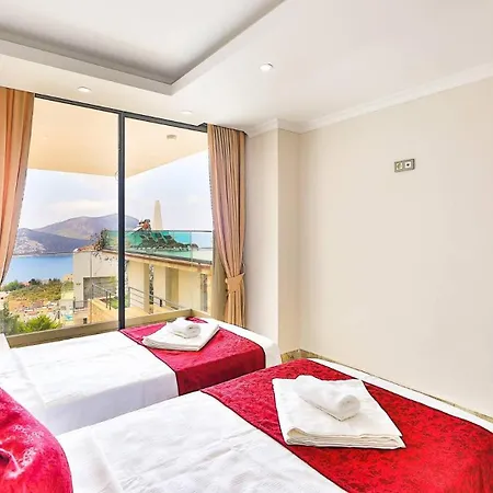 Seaview Luxury Apartment - Private Pool Apartmán