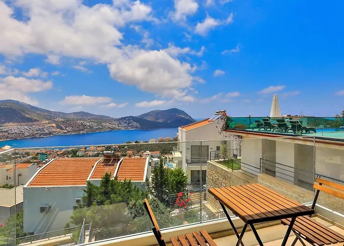 Seaview Luxury Apartment - Private Pool *