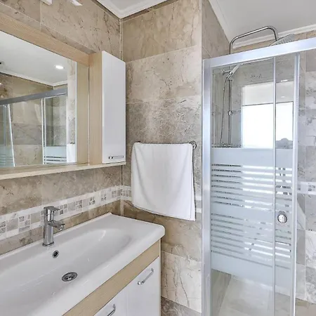 Seaview Luxury - Private Pool *